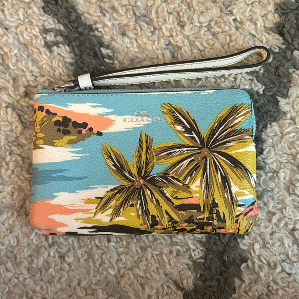 Brand new with tags wristlet coach Hawaiian collection